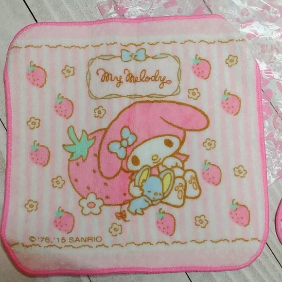 NEW Sanrio My Melody 2 Small Face Cloths with Printed Bag - Picture 3 of 4
